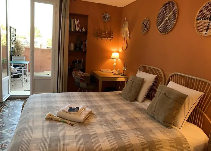 Lo Componairo Bed & Breakfast Pouzols